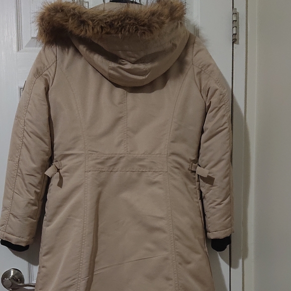 ***SOLD***Beaver Canoe Super Ling Parka - Picture 2 of 7